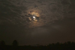 moon_beams_20090630_2000335499